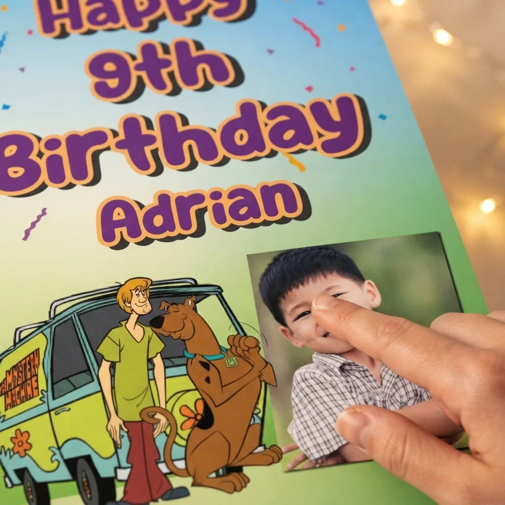 Close-up of the personalised name and photo printed on the Scooby Doo Mega Card